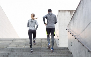 Exerc&iacute;cio emagrece?