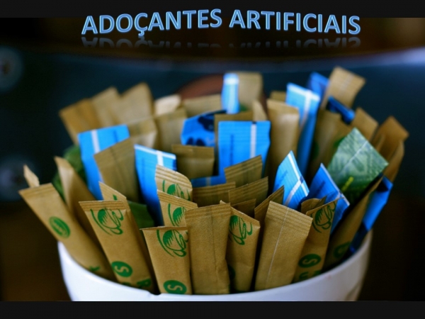 Uso regular de ado&ccedil;antes artificiais e o controle do peso